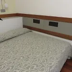 Alexander Hotel