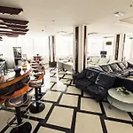 Alexander Hotel 3*