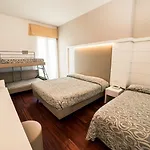 Alexander Hotel