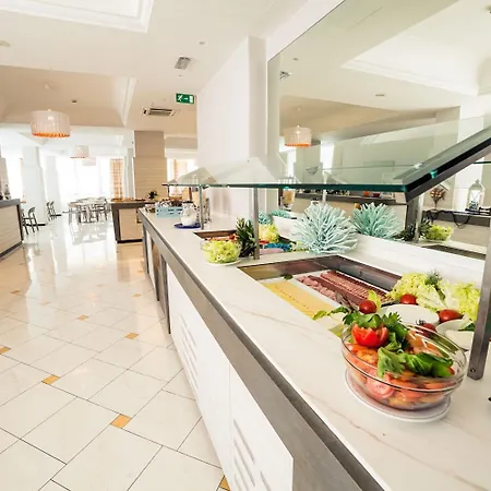 Alexander Hotel 3*