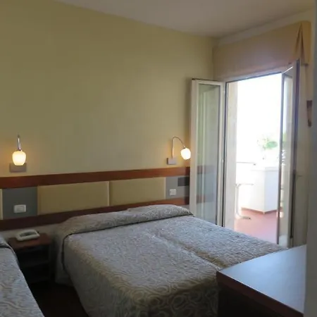 Alexander Hotel