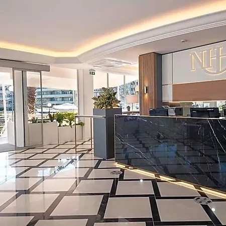 Alexander Hotel 3*