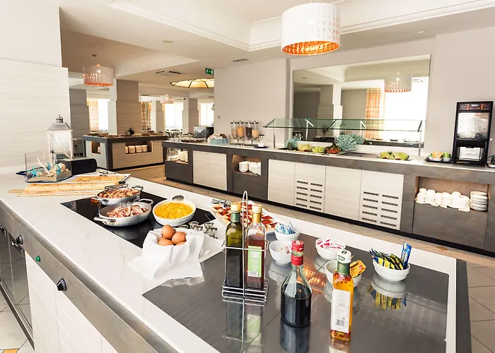 Alexander Отель