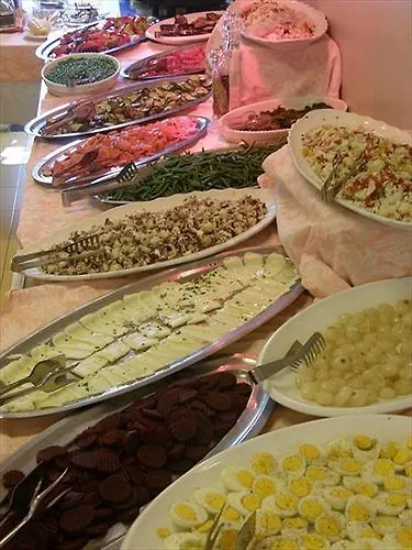 Отель Alexander 3*