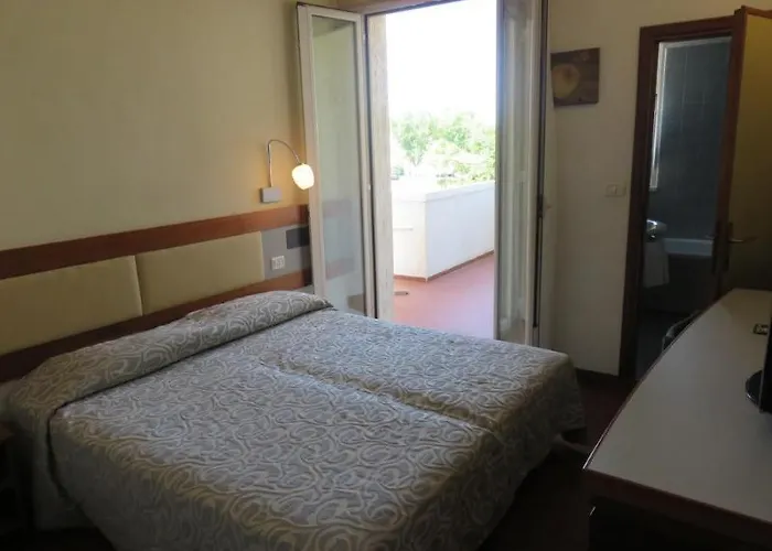 Hotel Alexander 3*
